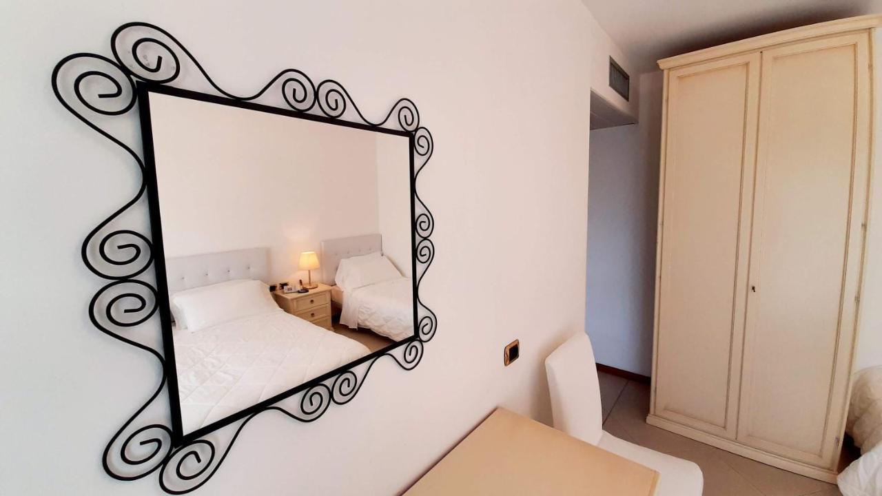 Hotel & Wellness Fra I Pini لينانو سابيادورو المظهر الخارجي الصورة