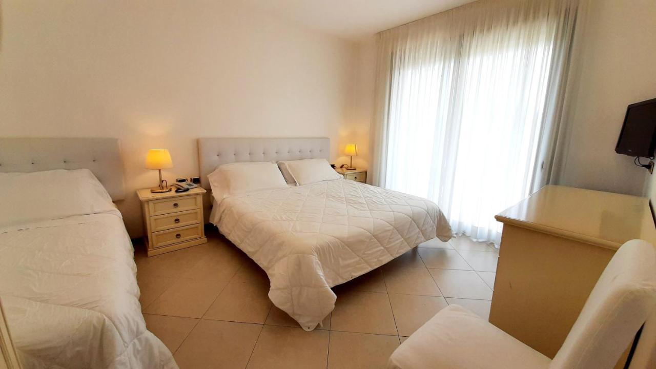 Hotel & Wellness Fra I Pini لينانو سابيادورو المظهر الخارجي الصورة