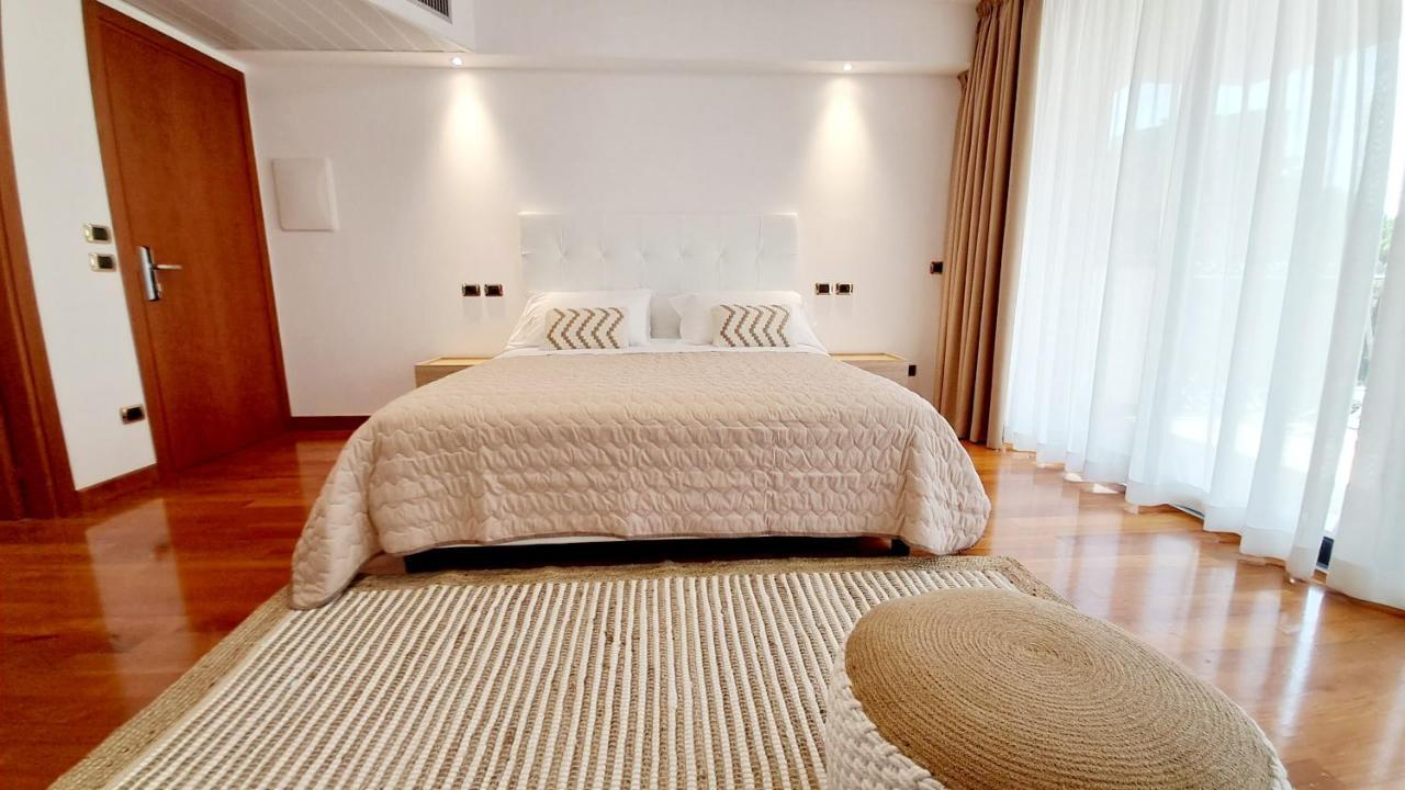 Hotel & Wellness Fra I Pini لينانو سابيادورو المظهر الخارجي الصورة