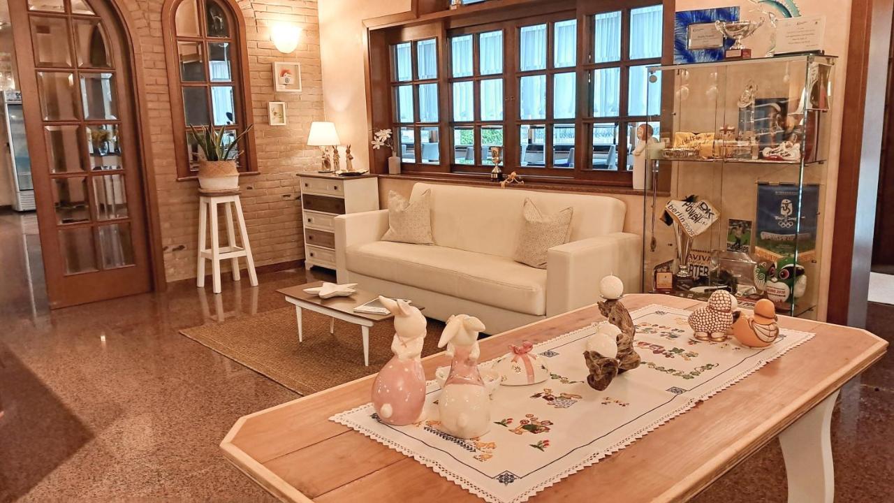 Hotel & Wellness Fra I Pini لينانو سابيادورو المظهر الخارجي الصورة