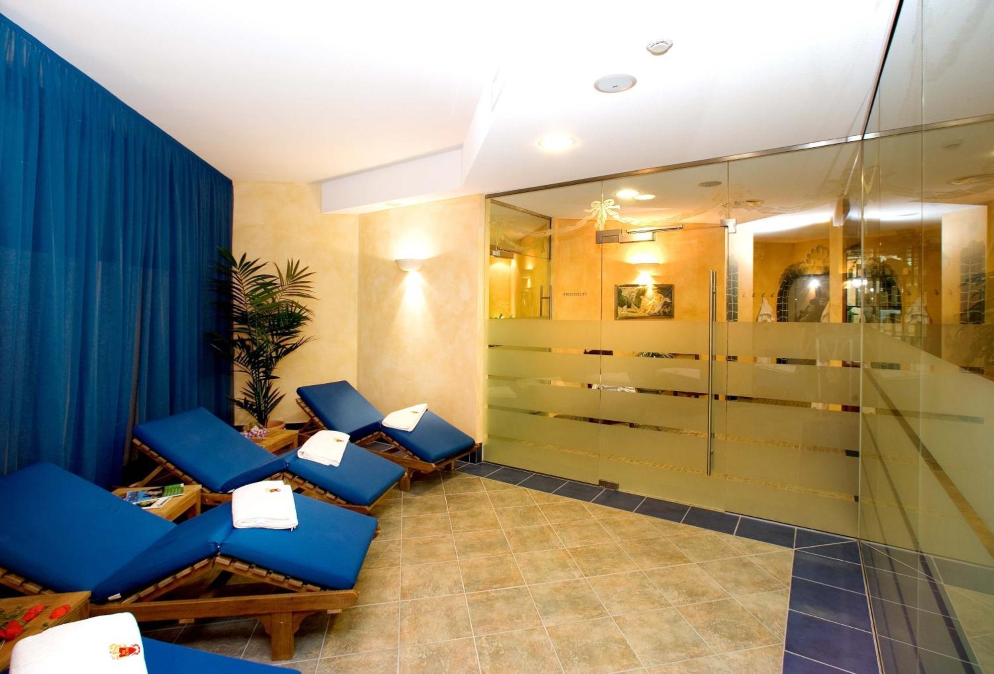 Hotel & Wellness Fra I Pini لينانو سابيادورو المظهر الخارجي الصورة