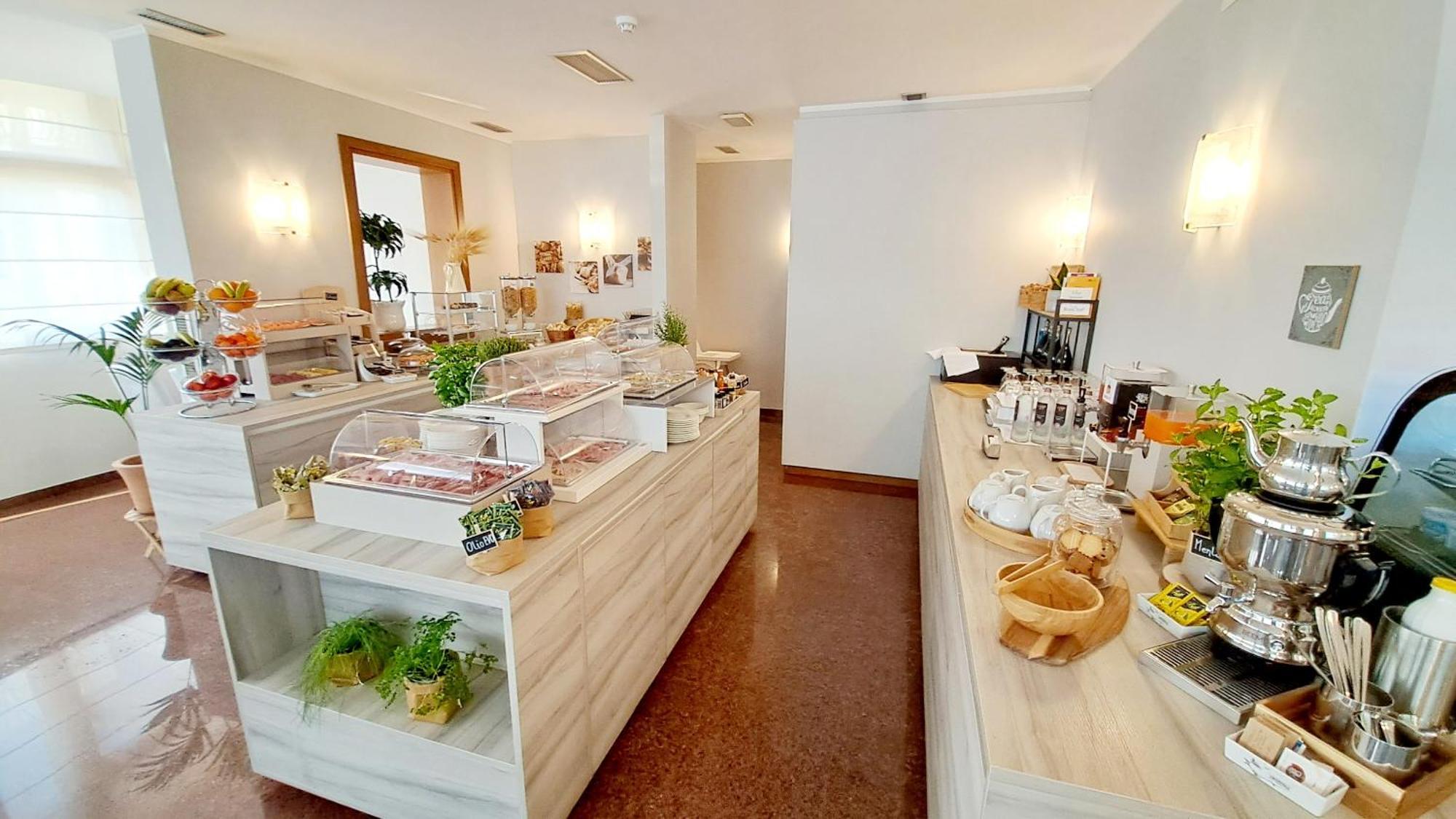 Hotel & Wellness Fra I Pini لينانو سابيادورو المظهر الخارجي الصورة