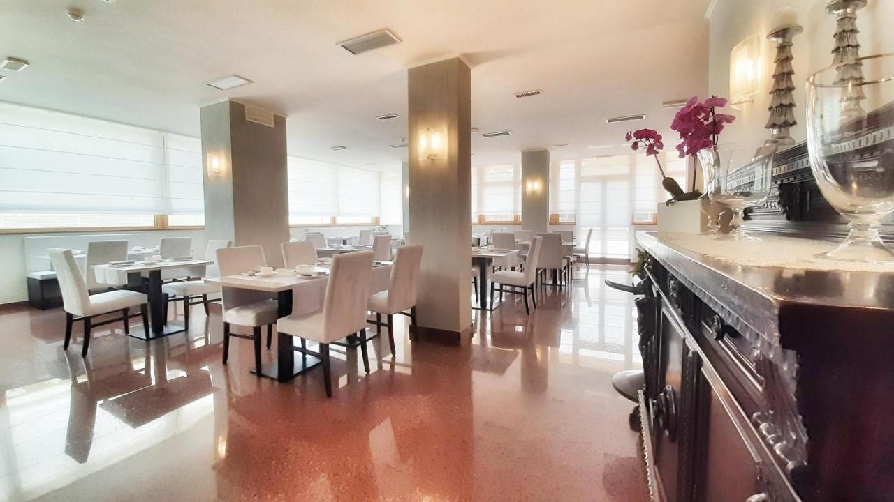 Hotel & Wellness Fra I Pini لينانو سابيادورو المظهر الخارجي الصورة